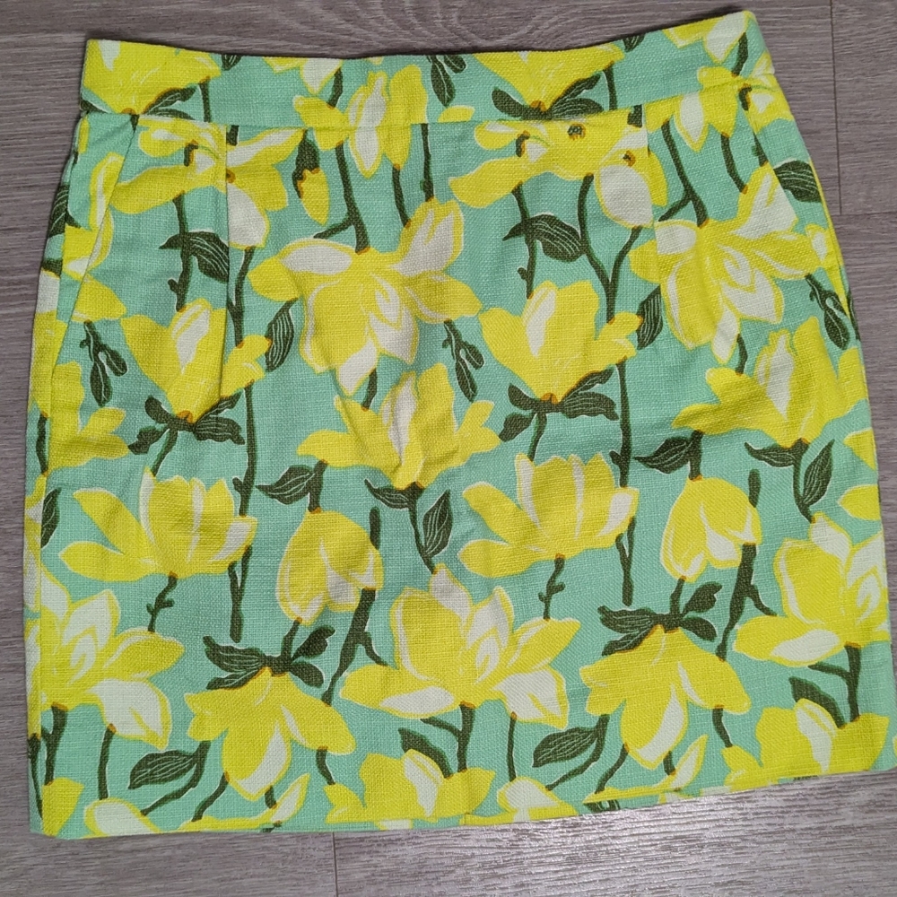 J. Crew Women's Yellow and Green Floral Mini Skirt Size 4 NWOT!